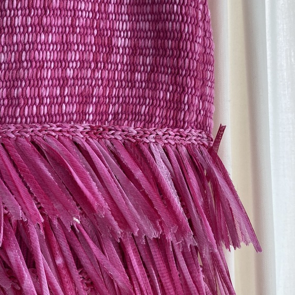 Club Monaco - size XS - pink tank top - super fun, great material - Picture 7 of 7